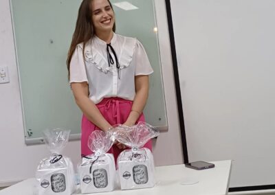 Nesta sexta Bruna brilhou em sua apresentação de Trabalho de Conclusão de Curso. Sucesso Bruna!